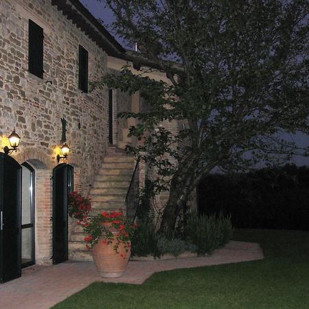 Azienda Agraria Montelujano グッビオ エクステリア 写真